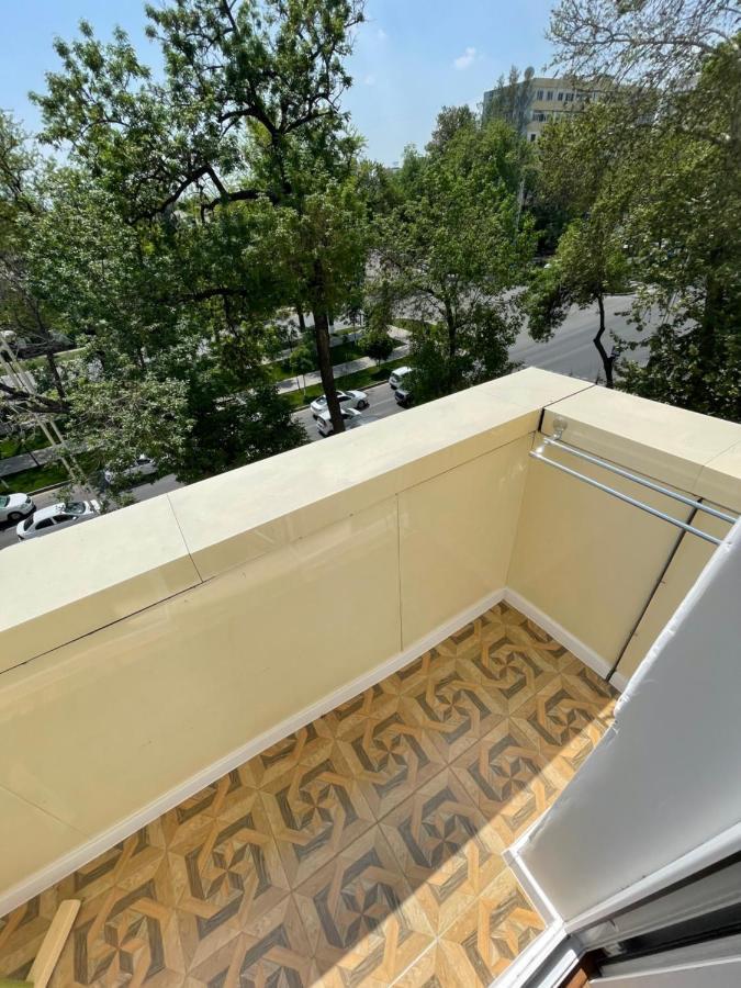 Amir Temur Apartment In Center After Renovation Taškent Exteriér fotografie