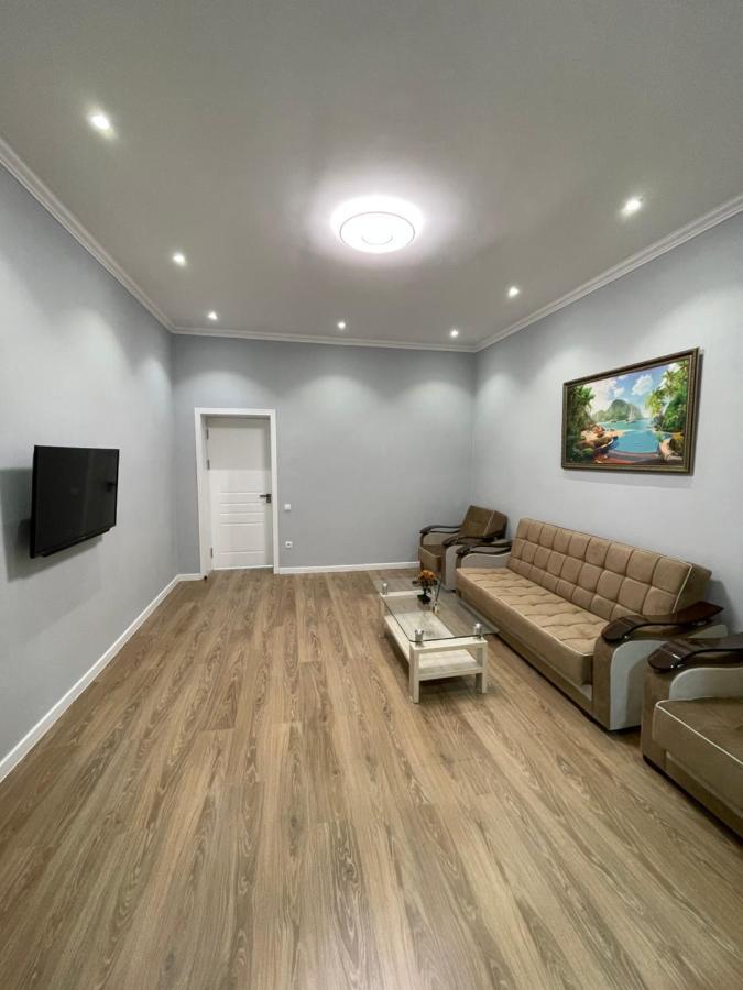 Amir Temur Apartment In Center After Renovation Taškent Exteriér fotografie
