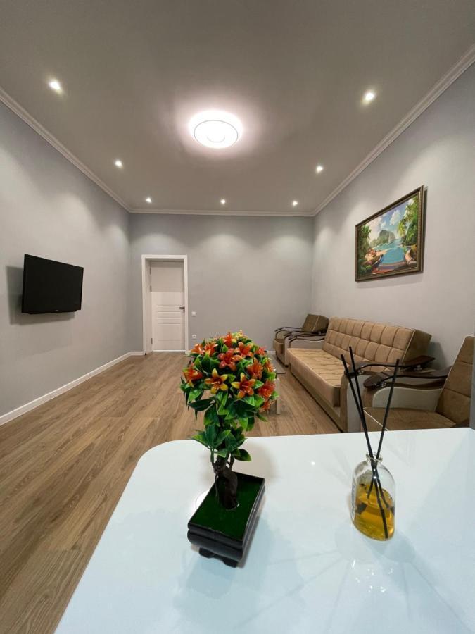 Amir Temur Apartment In Center After Renovation Taškent Exteriér fotografie